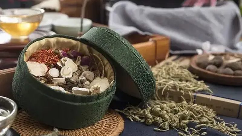 理疗馆技师月薪揭秘：真实收入背后的行业现状