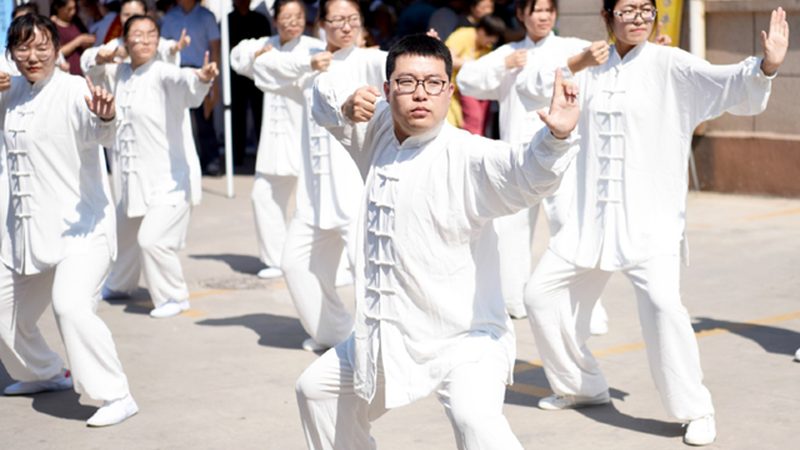 养生馆加盟：选址与预算的智慧之道**